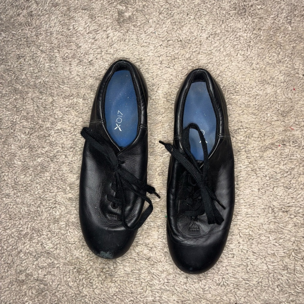 Women’s Sz 7 Black Capezio Tap Shoes